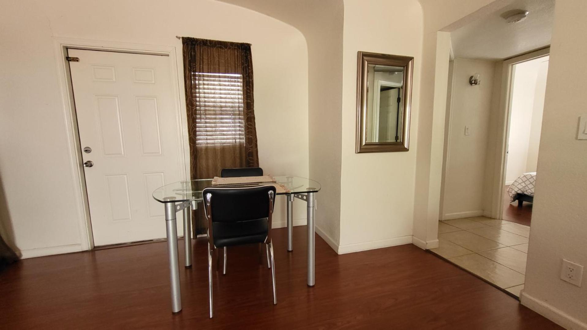 U1 - Entire 2 Bedroom Apt In Dt Phx With Pkg Phoenix Eksteriør bilde